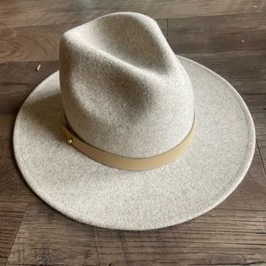 Lack of Color Wool Brim Hat (light grey)